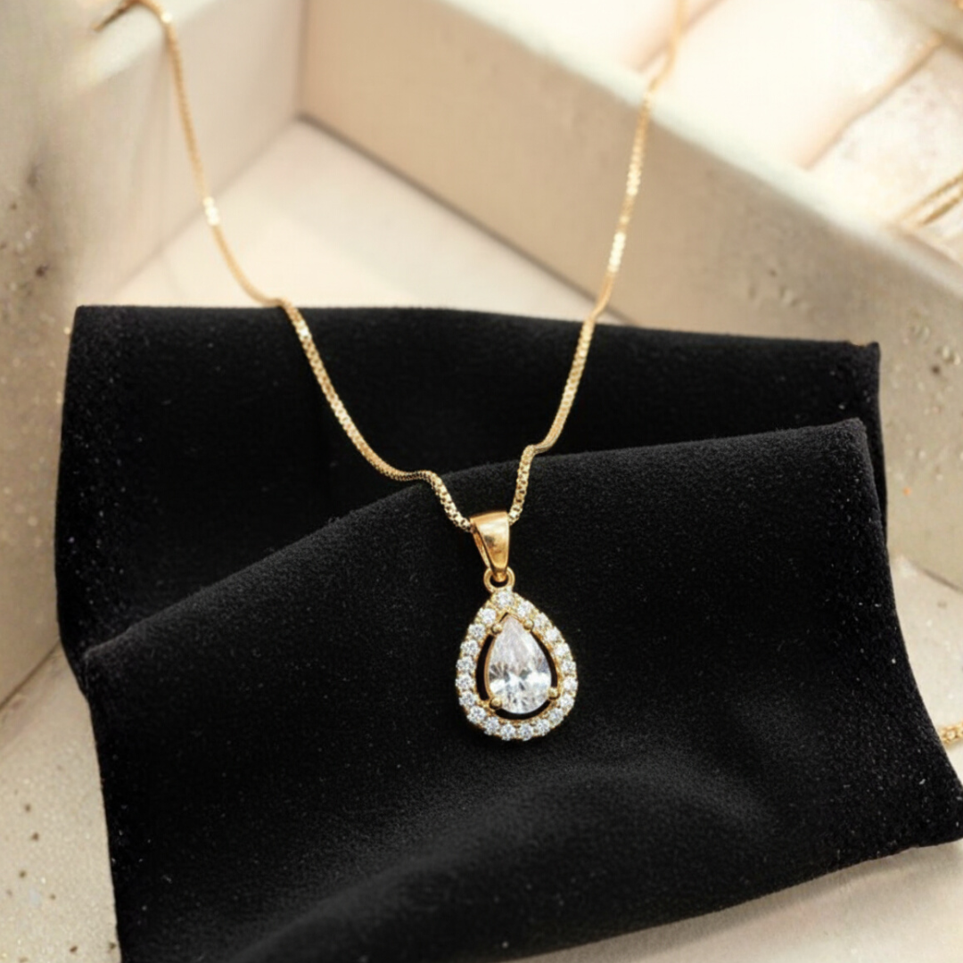 LUEUR CONJUNTO ORO 14K TIPO GOTA C/2 CUBIC ARRIBA